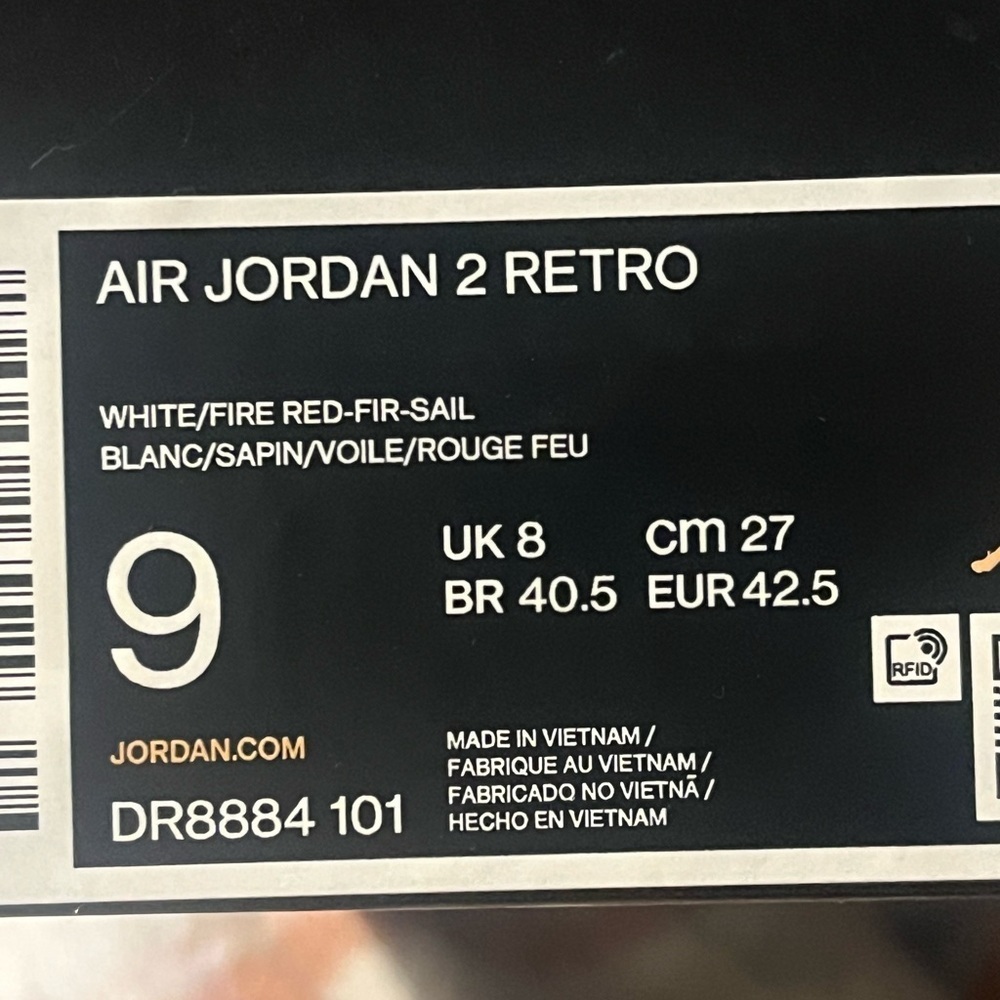 Jordan White and Red Sneakers Classic Basketball Design - Picture 6 of 6